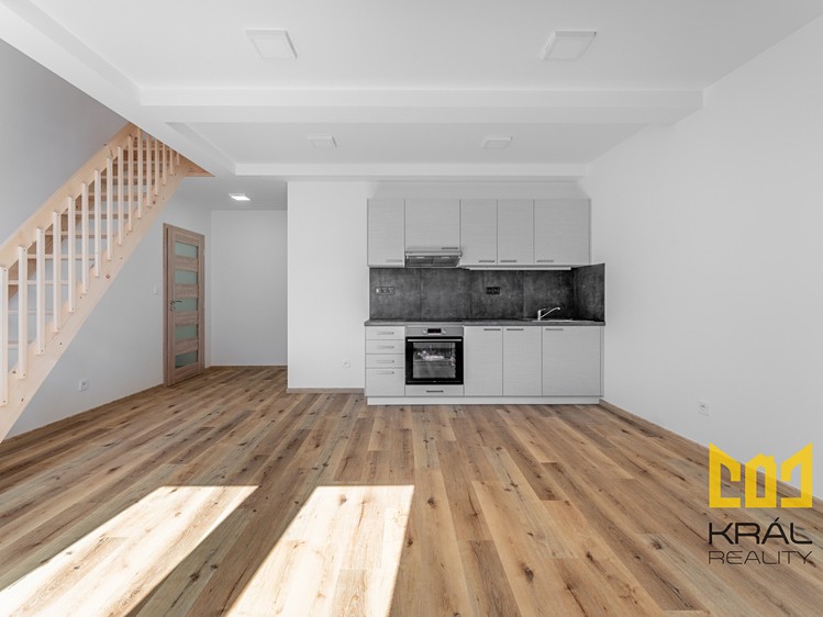 Квартира 2+kk в оренду, 49 м² (1 з 11)