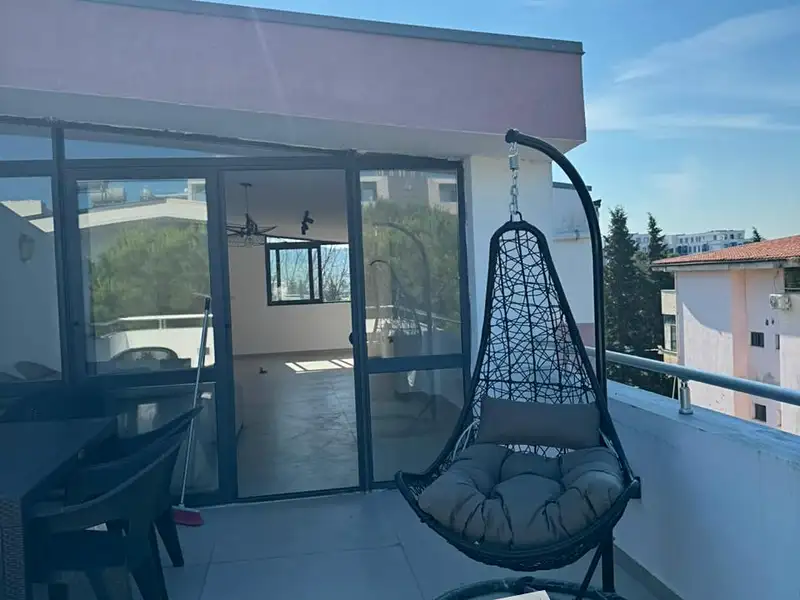 Prodej bytu 4+kk 126 m², Golem – náhled fotky 1