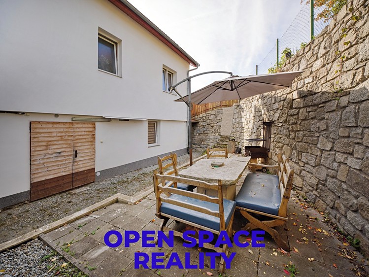 Prodej komerčního prostoru, 239 m² (39 z 57)