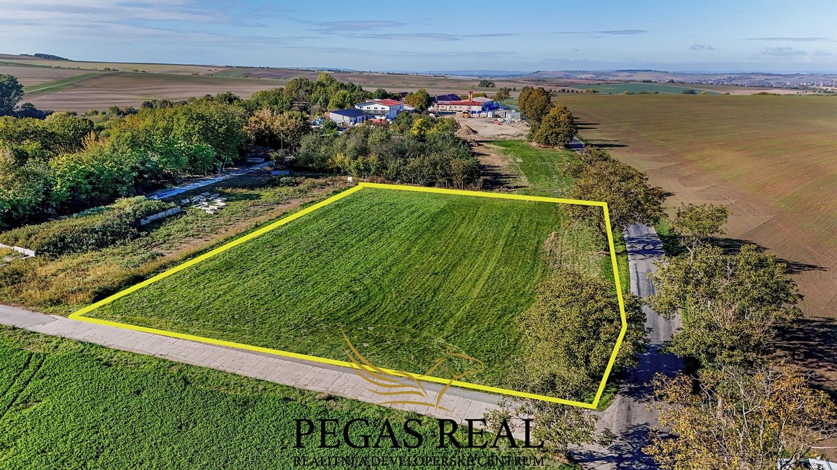 Prodej komerčního pozemku 4445 m², Heršpice – fotka 1 z 3