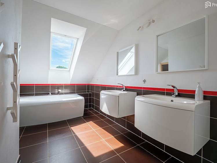 Prodej domu, 252 m² (33 z 42)