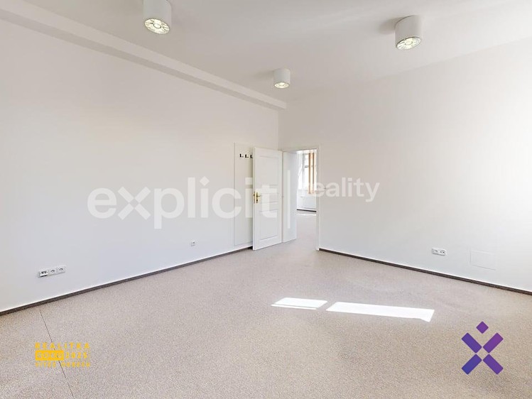 Комерційне приміщення в оренду, 460 м² (26 з 39)