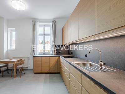 Квартира 4+1 в оренду, 118 м² (2 з 15)