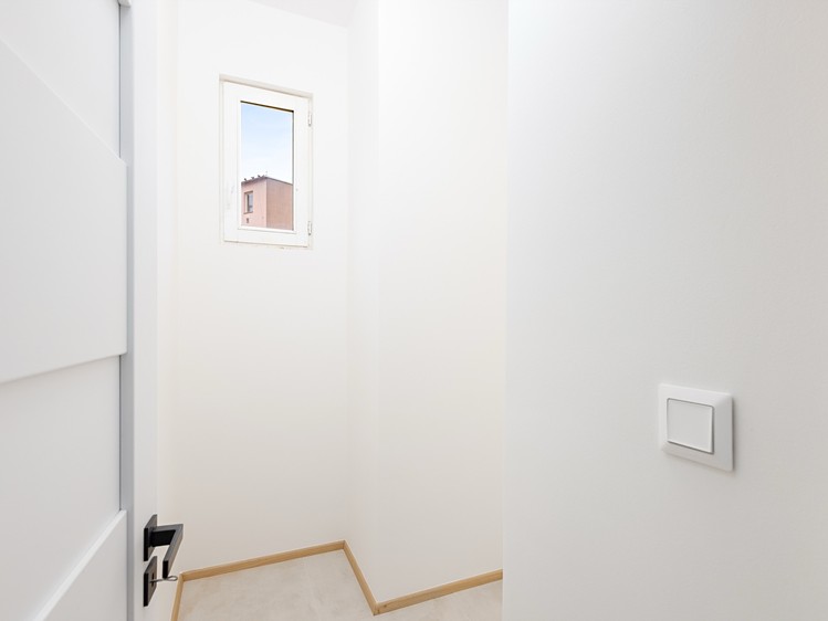 Pronájem bytu 1+kk, 38 m² (13 z 20)