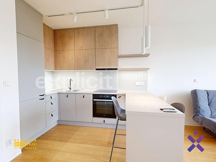 Квартира 2+kk в оренду, 44 м² (5 з 17)
