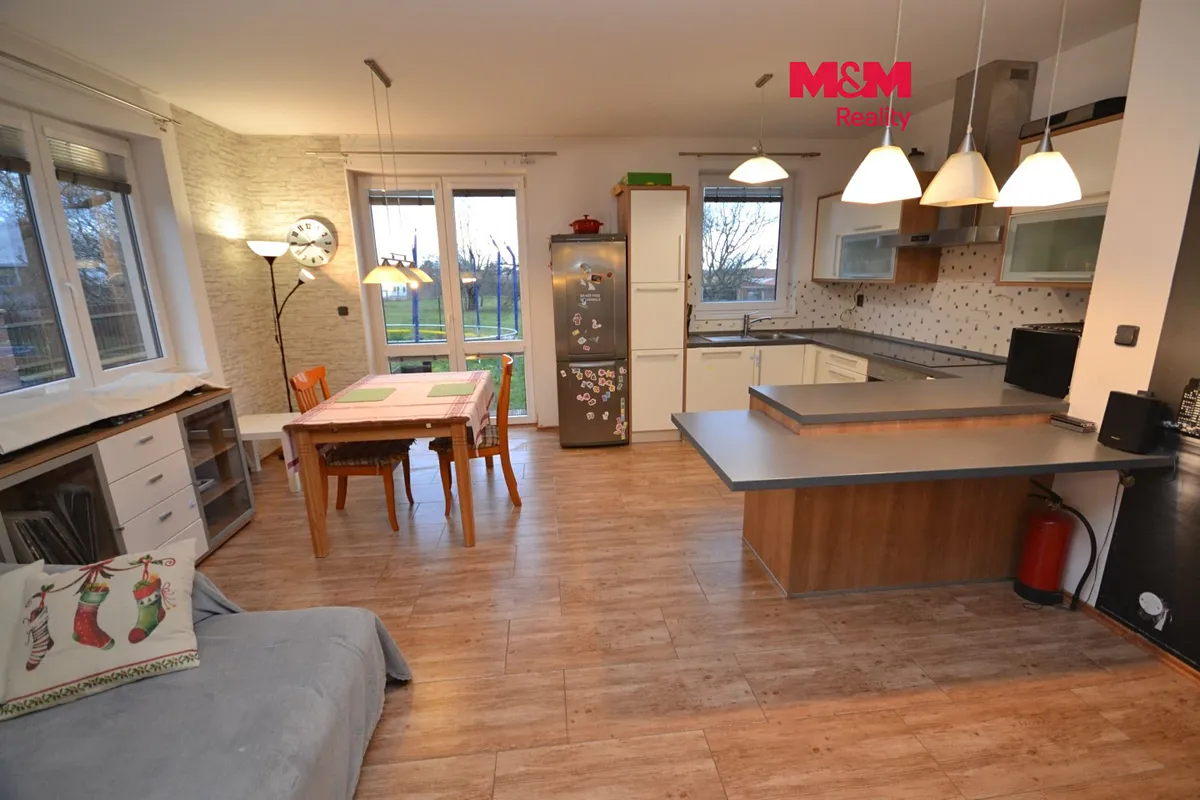 Pronájem rodinného domu 84 m², pozemek 787 m²