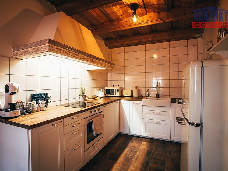 Pronájem domu, 247 m² (6 z 37)