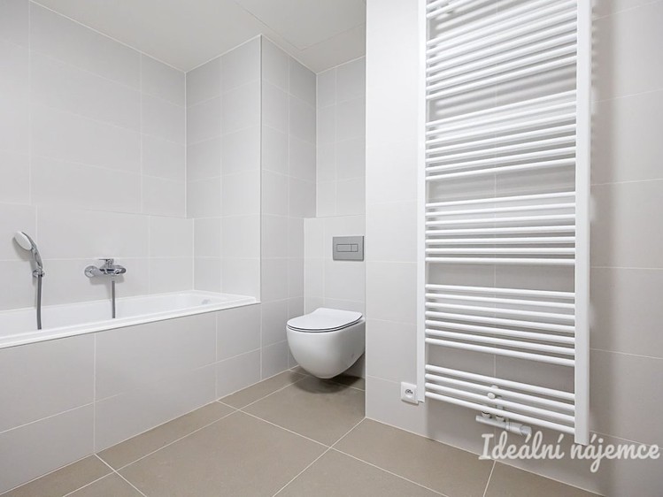 Квартира 2+kk в оренду, 53 м² (10 з 16)