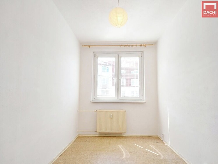 Pronájem bytu 2+1, 45 m² (7 z 12)