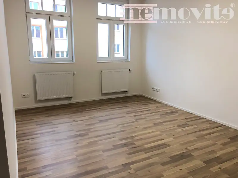 Pronájem bytu 2+kk 43 m², Hradec Králové – náhled fotky 3
