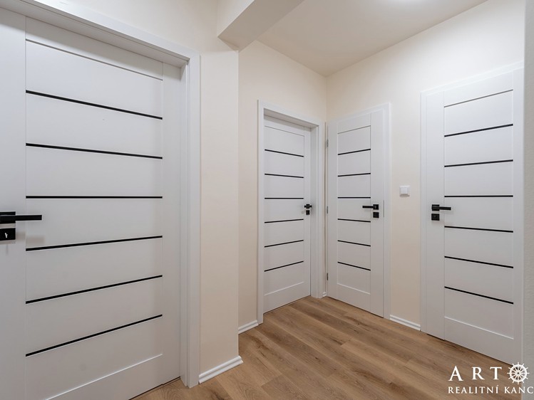 Квартира 3+kk на продаж, 57 м² (24 з 27)
