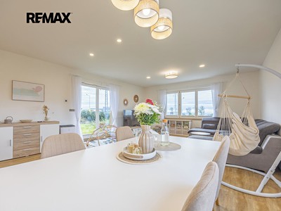 Будинок на продаж, 210 м² (3 з 32)