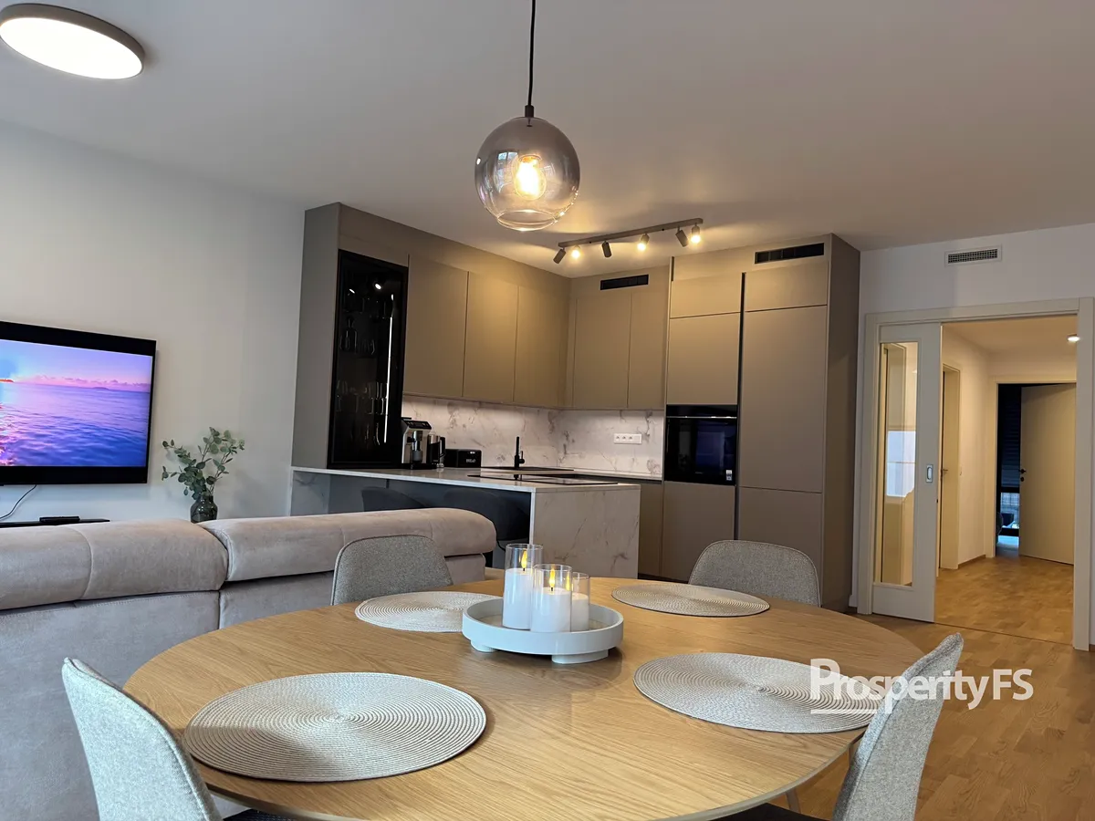 Pronájem bytu 3+kk 87 m²