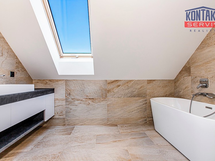 Prodej domu, 115 m² (24 z 32)