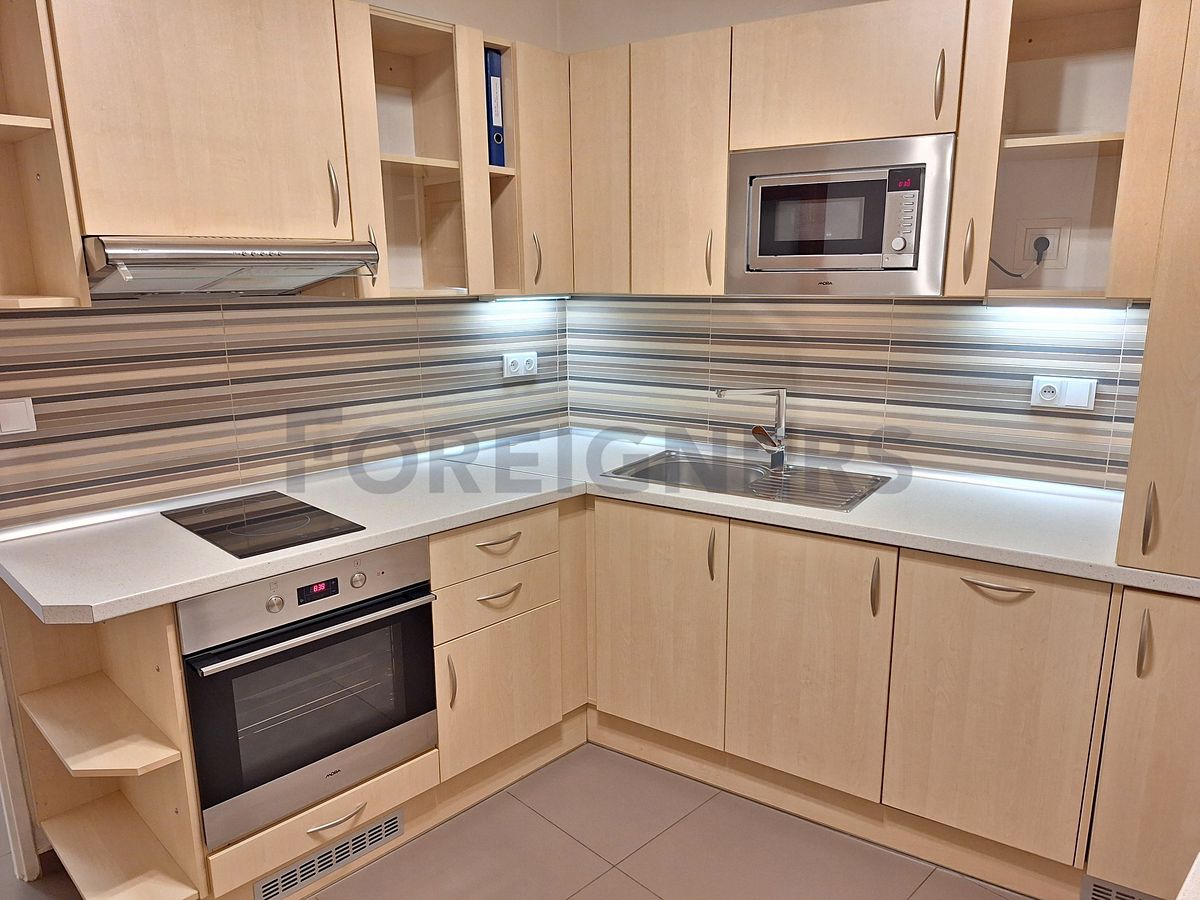 Pronájem bytu 1+1 53 m²