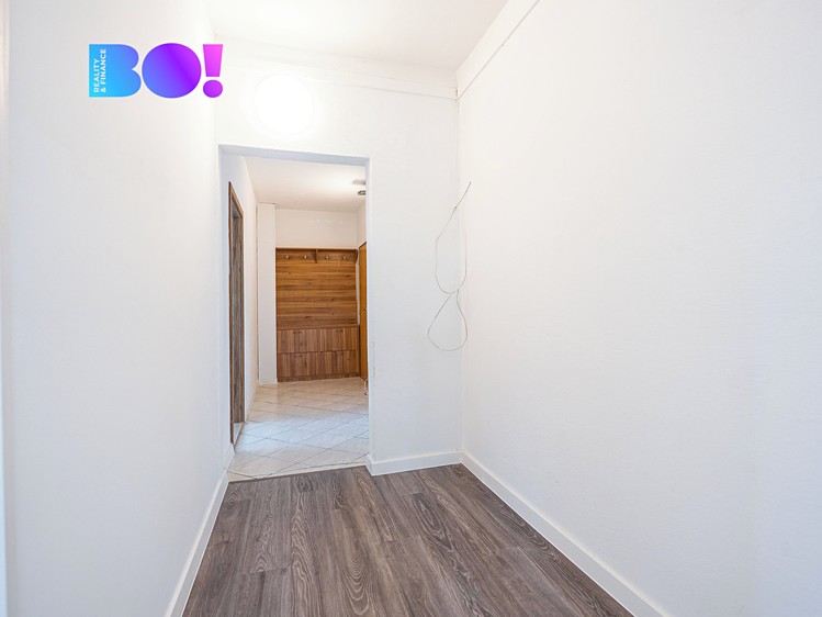 Квартира 3+1 на продаж, 79 м² (21 з 24)