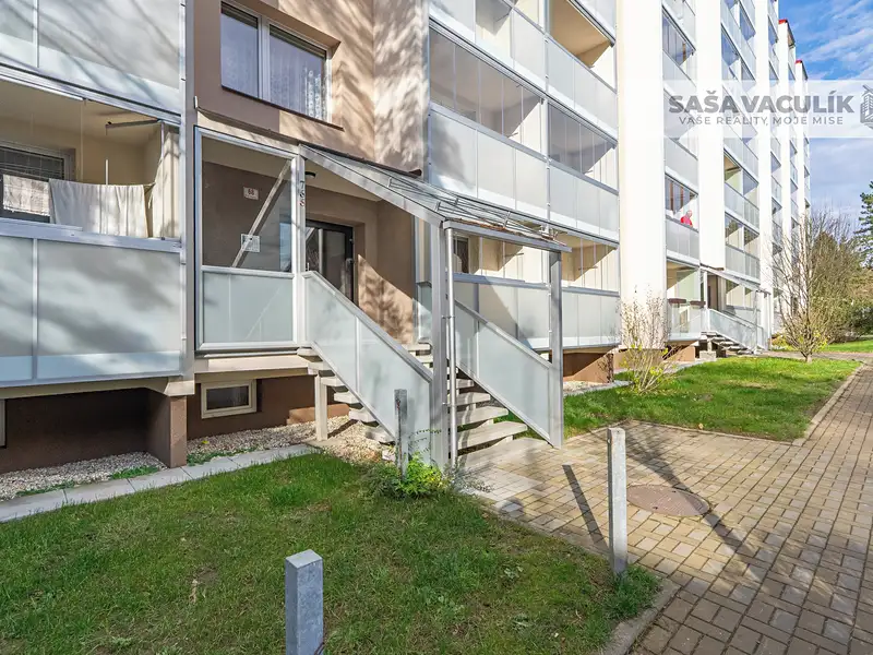 Prodej bytu 1+1 32 m², Vsetín – náhled fotky 2