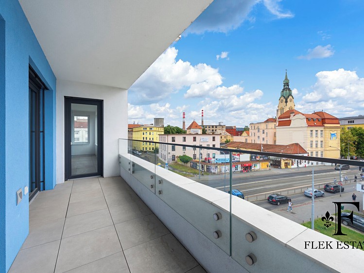 Квартира 4+kk на продаж, 138 м² (30 з 35)