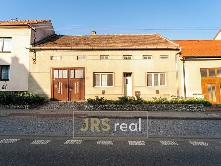 Haus zum Kauf, 130 m² (1 von 28)