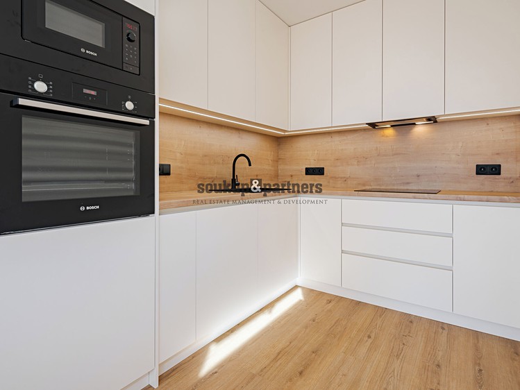Pronájem bytu 2+kk, 58 m² (4 z 21)