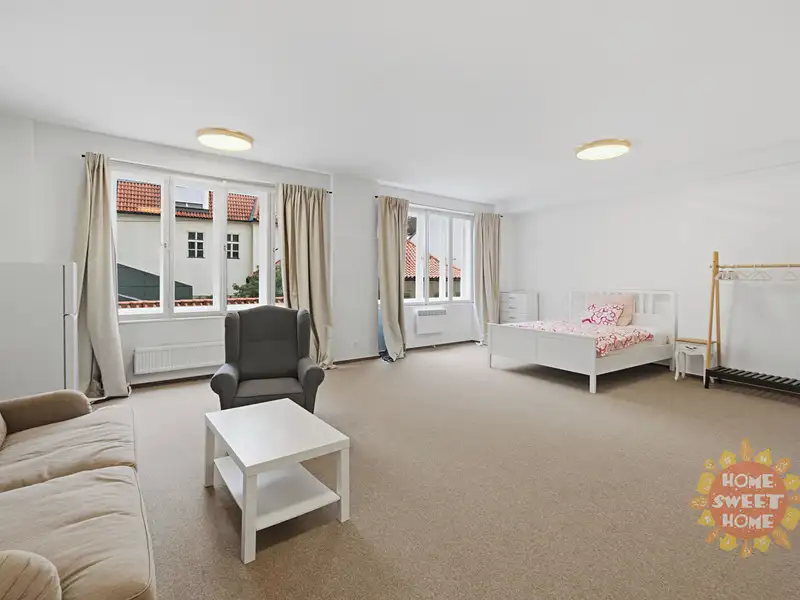 Pronájem bytu 1+1 60 m², Praha – náhled fotky 1