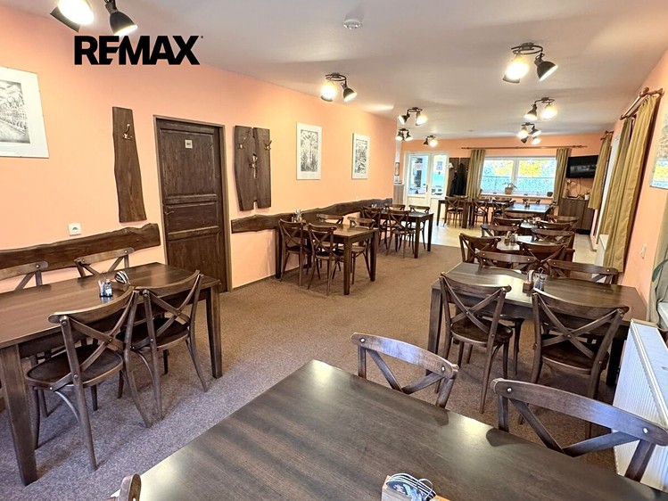 Pronájem komerčního prostoru, 133 m² (4 z 22)