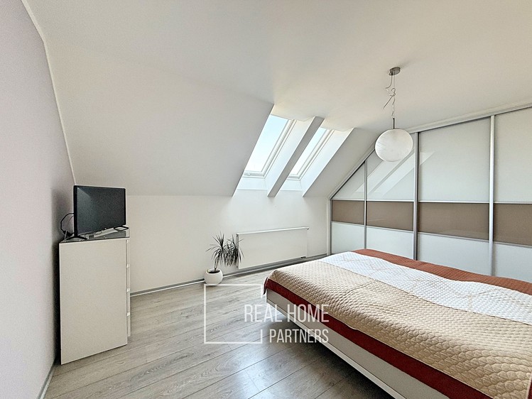 Haus zum Kauf, 240 m² (30 von 55)
