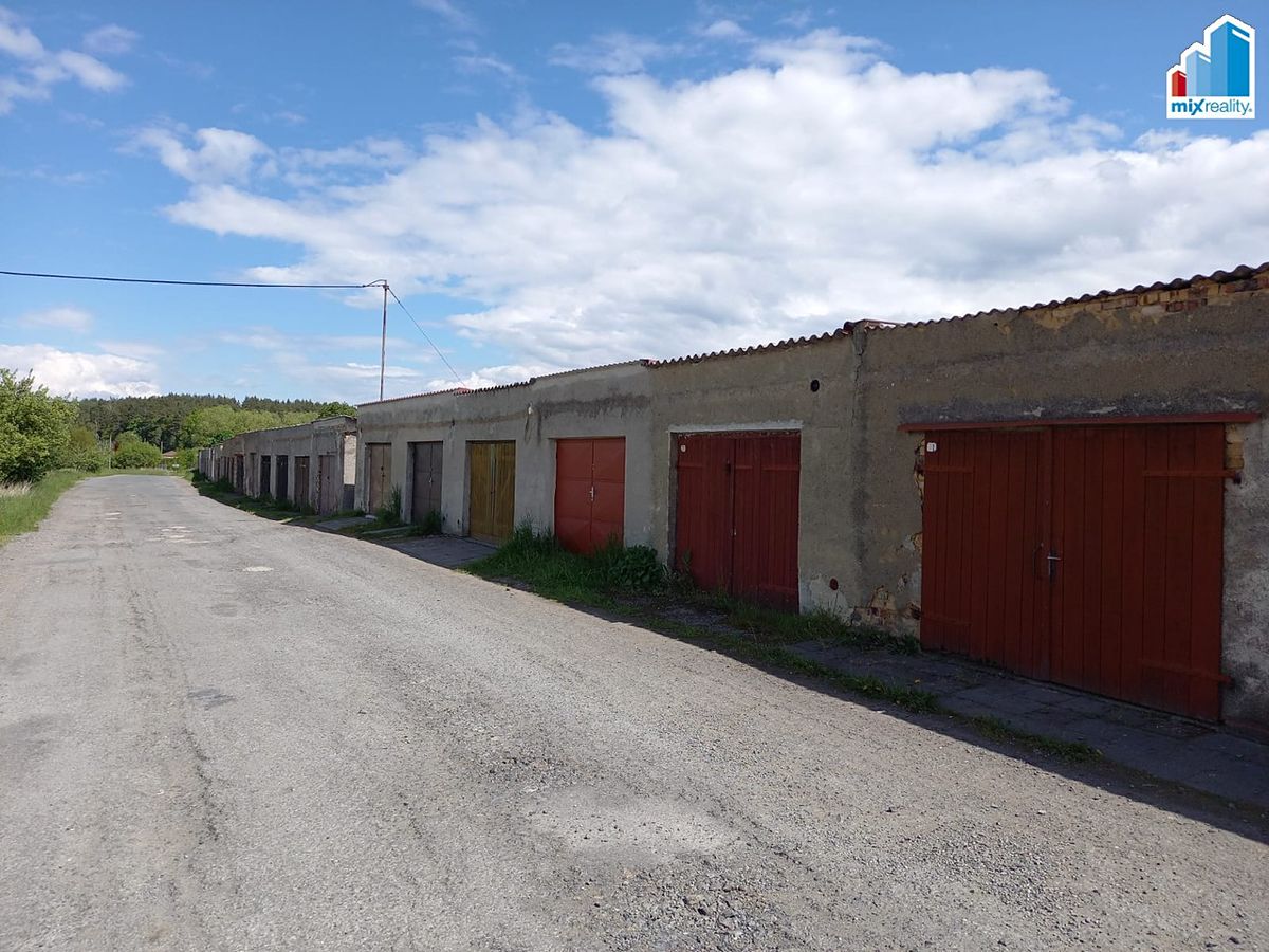 Pronájem garáže 22 m², Líně – fotka 1 z 3
