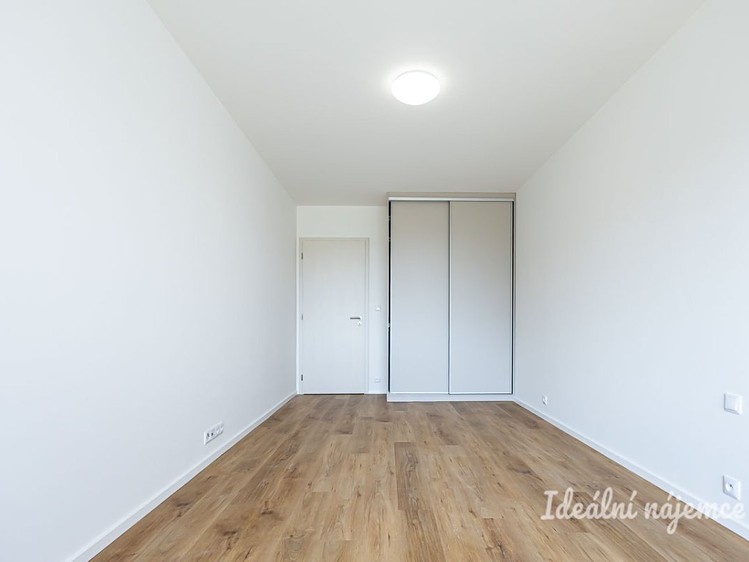 Квартира 2+kk в оренду, 52 м² (11 з 15)