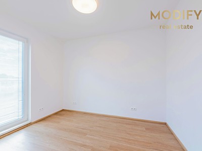 Pronájem bytu 2+kk, 36 m² (3 z 19)