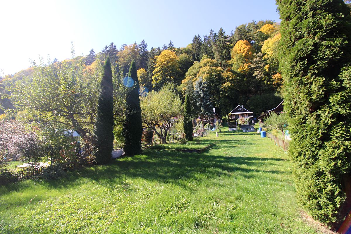 Prodej zahrady 599 m², Kyselka – fotka 1 z 3