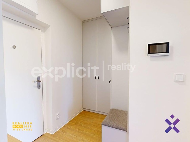 Квартира 2+kk в оренду, 44 м² (11 з 17)