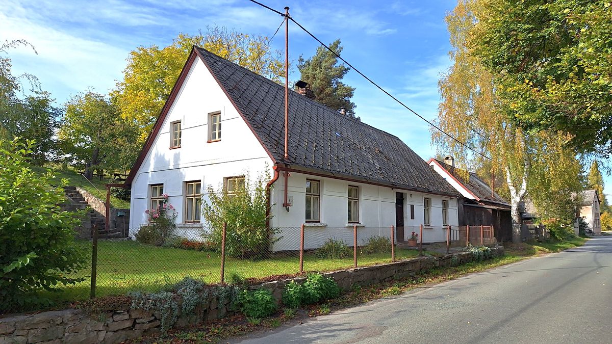 Prodej rodinného domu 90 m², pozemek 634 m², Červený Kostelec – fotka 1 z 3