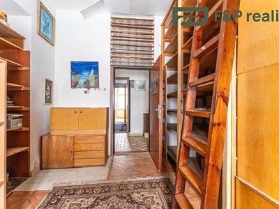 Квартира 4+kk на продаж, 110 м² (2 з 15)