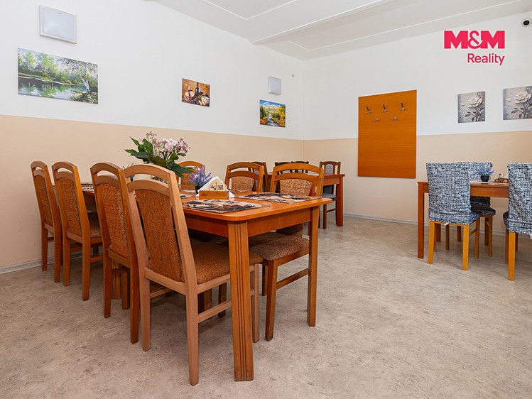 Prodej komerčního prostoru, 340 m² (11 z 25)