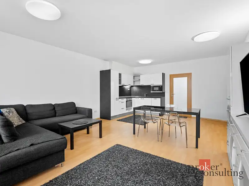 Prodej bytu 3+kk 103 m², Hradec Králové – náhled fotky 2