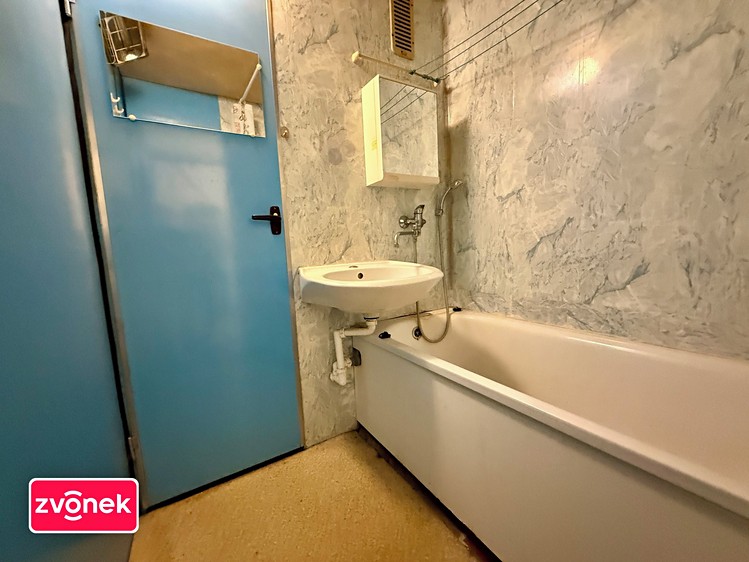 Prodej bytu 1+kk, 28 m² (7 z 11)