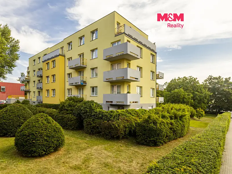 Pronájem bytu 3+kk 84 m², Praha – náhled fotky 1