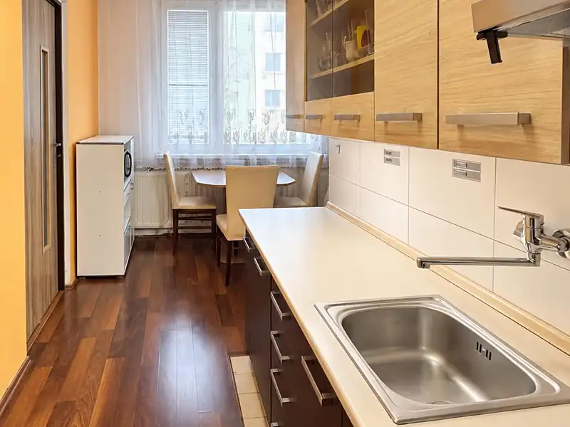 Pronájem bytu 4+1 80 m², Stráž pod Ralskem – náhled fotky 2