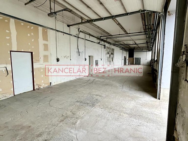 Pronájem komerčního prostoru, 171 m² (2 z 4)