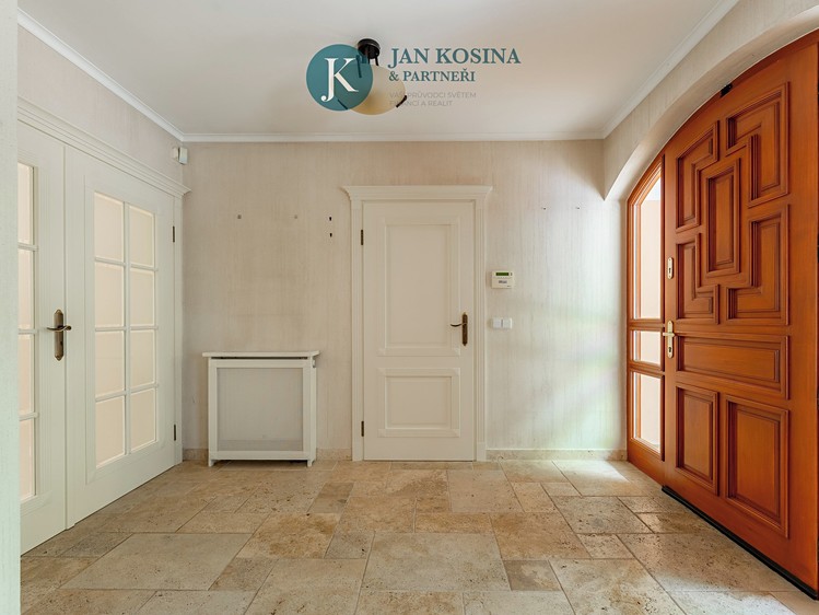 Prodej domu, 236 m² (24 z 60)