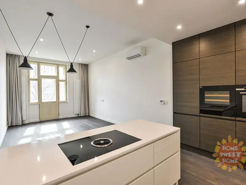 Pronájem bytu 3+kk 95 m², Praha – náhled fotky 1
