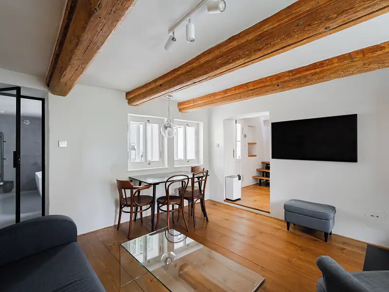 Prodej rodinného domu 61 m², pozemek 61 m², Praha – náhled fotky 2