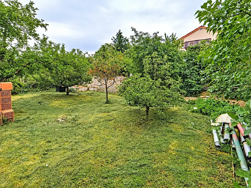 Prodej stavebního pozemku 382 m², Praha – náhled fotky 2