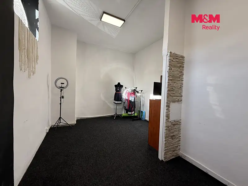 Pronájem obchodního prostoru 56 m², Karviná – náhled fotky 2