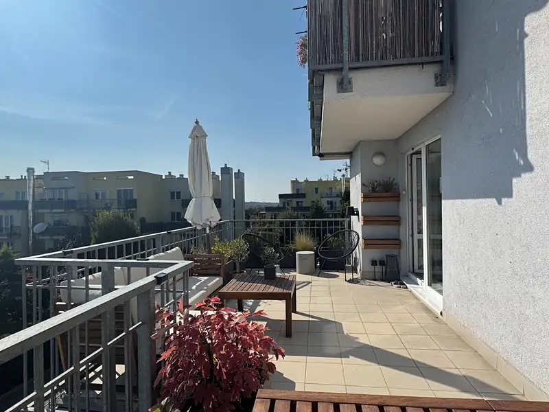 Pronájem bytu 2+kk 84 m², Praha – náhled fotky 2
