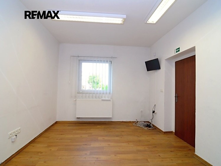 Комерційне приміщення в оренду, 238 м² (9 з 24)