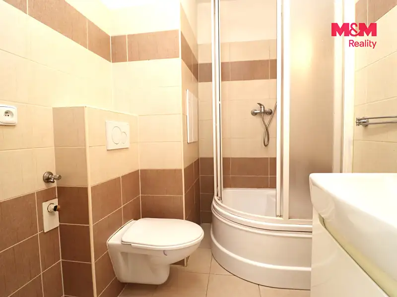 Pronájem bytu 1+kk 19 m², Chodov – náhled fotky 2