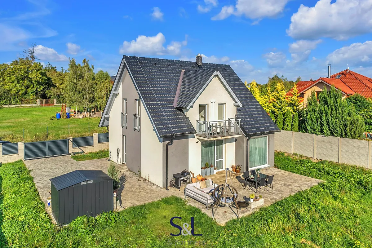 Pronájem rodinného domu 137 m², pozemek 841 m²