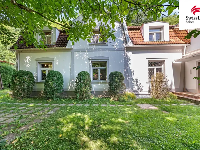 Prodej rodinného domu 220 m², pozemek 2575 m², Černolice – náhled fotky 1